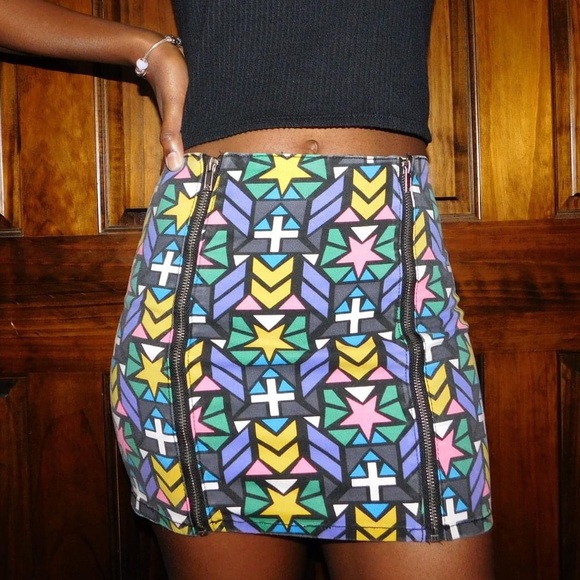 Divided Dresses & Skirts - Retro Multi Color Mini Skirt 🦄